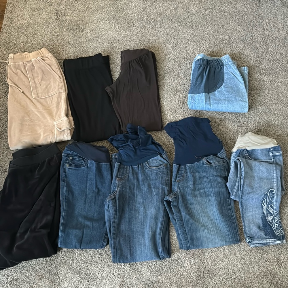 10 pc MATERNITY Lot of Sm/Med Jeans/Leggings/1 Skirt/1 Shorts